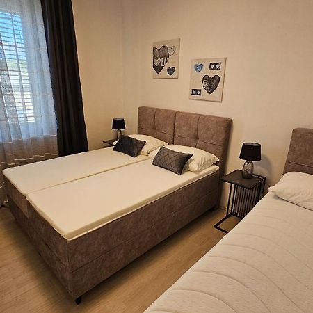 Apartment Milevoj Koromacno Ngoại thất bức ảnh